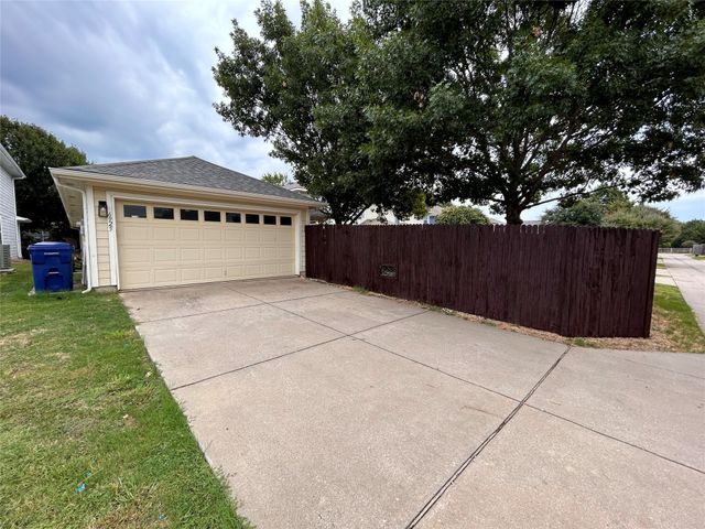 6925 Wind Row Drive, Mckinney, TX 75070