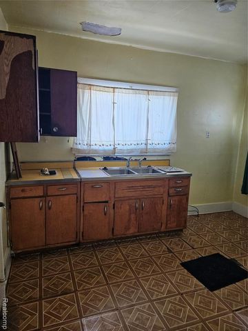 7374 Ellsworth Street, Detroit, MI 48238