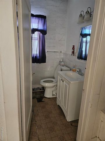 7374 Ellsworth Street, Detroit, MI 48238