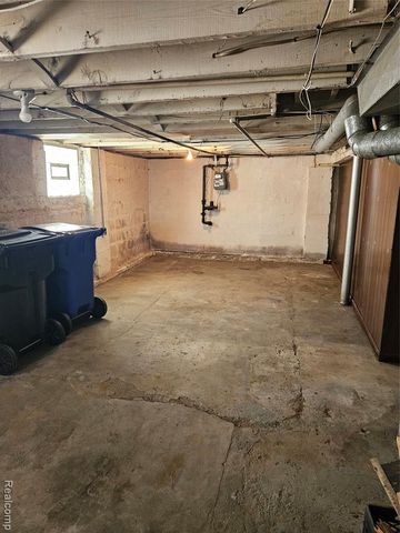 7374 Ellsworth Street, Detroit, MI 48238