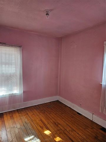 7374 Ellsworth Street, Detroit, MI 48238