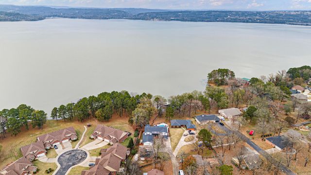 106 Walrock Shores, Russellville, AR 72802