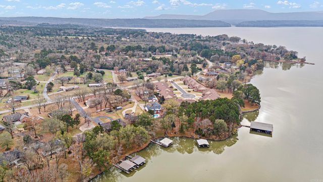 106 Walrock Shores, Russellville, AR 72802