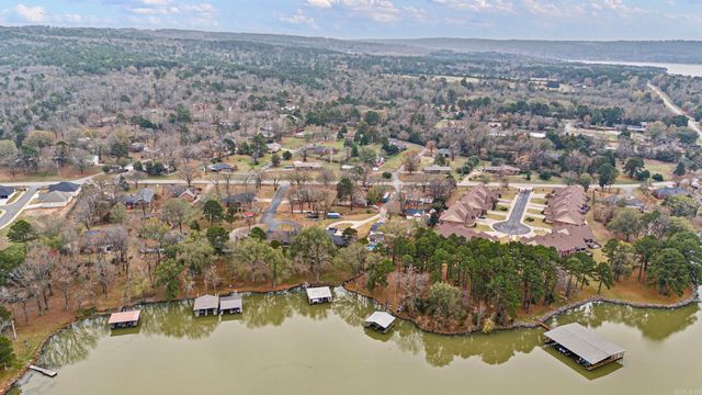 106 Walrock Shores, Russellville, AR 72802