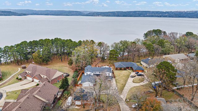 106 Walrock Shores, Russellville, AR 72802