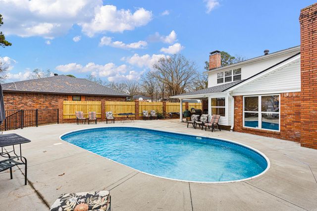 106 Walrock Shores, Russellville, AR 72802