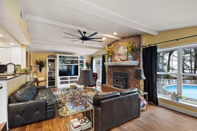 106 Walrock Shores, Russellville, AR 72802