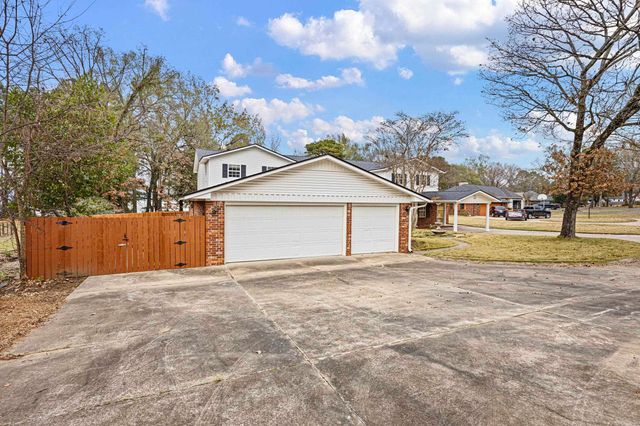 106 Walrock Shores, Russellville, AR 72802