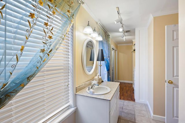 106 Walrock Shores, Russellville, AR 72802