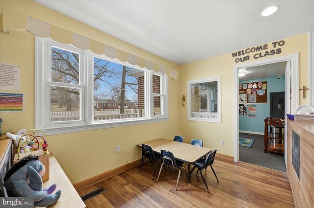 8904 YORKSHIRE LN, Manassas, VA 20111