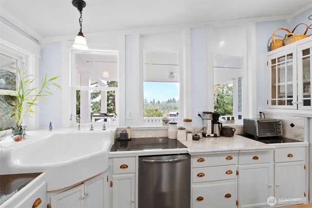 115 Riverview Drive, Chehalis, WA 98532