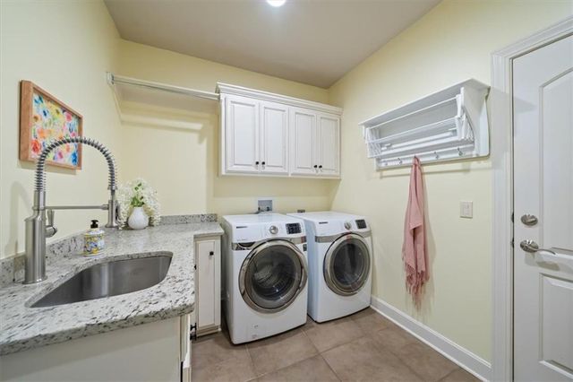750 Suffolk Lane, Loch Lloyd, MO 64012