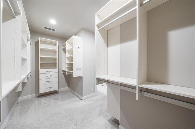 750 Suffolk Lane, Loch Lloyd, MO 64012