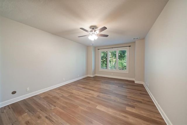 750 Suffolk Lane, Loch Lloyd, MO 64012