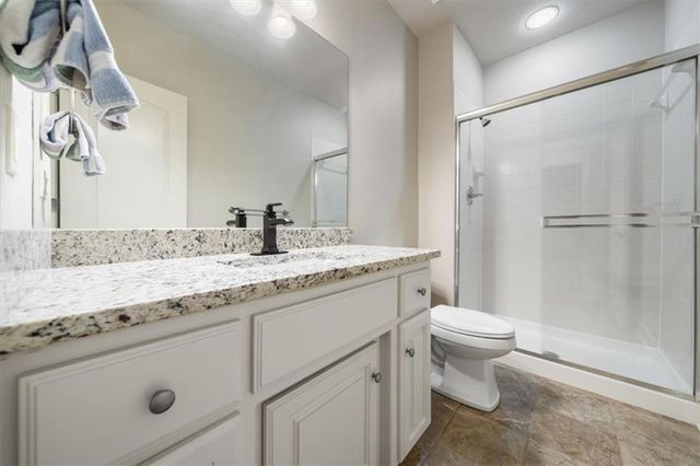 750 Suffolk Lane, Loch Lloyd, MO 64012