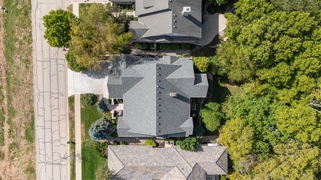 750 Suffolk Lane, Loch Lloyd, MO 64012