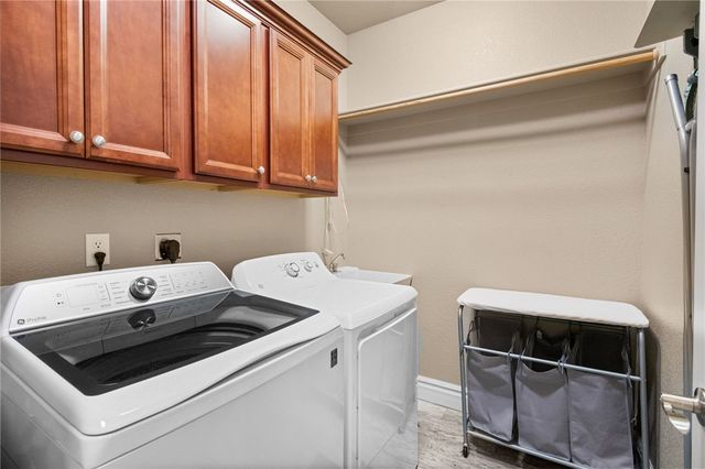 3363 Karen Avenue, Kingman, AZ 86401