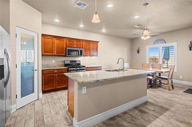 3363 Karen Avenue, Kingman, AZ 86401