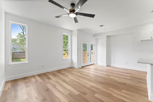 8205 Carver Road, Houston, TX 77088