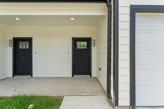 8205 Carver Road, Houston, TX 77088