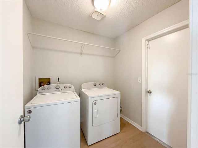 1562 AMY CIRCLE, Deltona, FL 32738