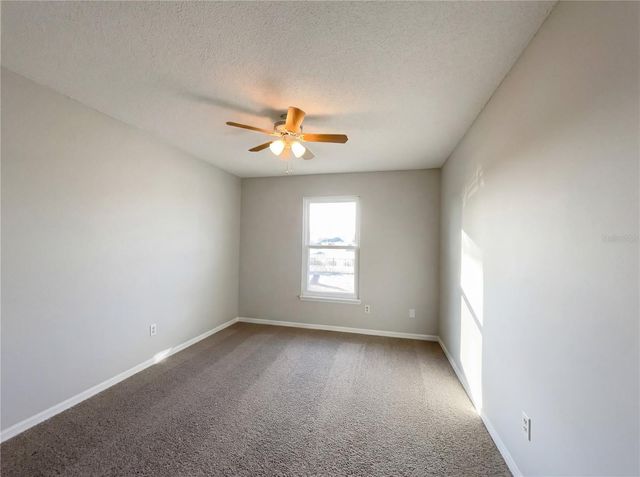 1562 AMY CIRCLE, Deltona, FL 32738