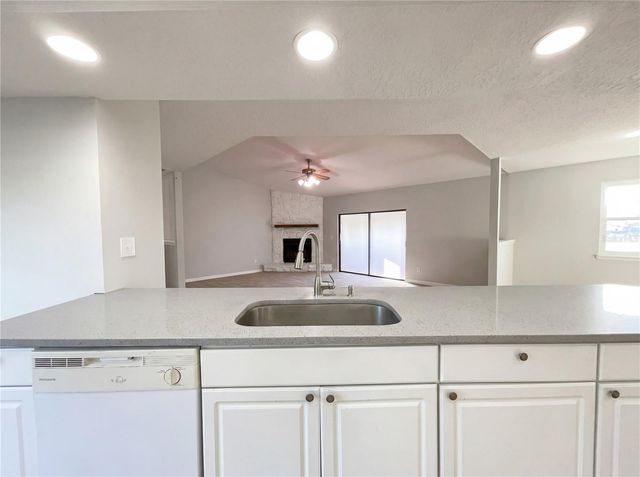 1562 AMY CIRCLE, Deltona, FL 32738