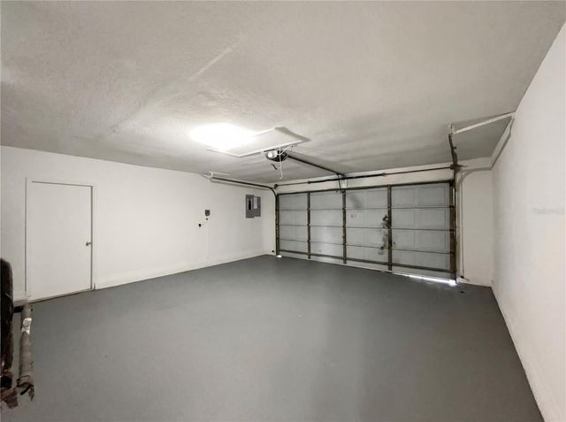 1562 AMY CIRCLE, Deltona, FL 32738