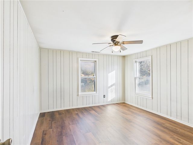 705 Oak Street, Harrison, AR 72601