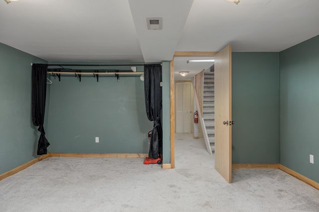 1804 CARIBOU WAY, Fairbanks, AK 99709