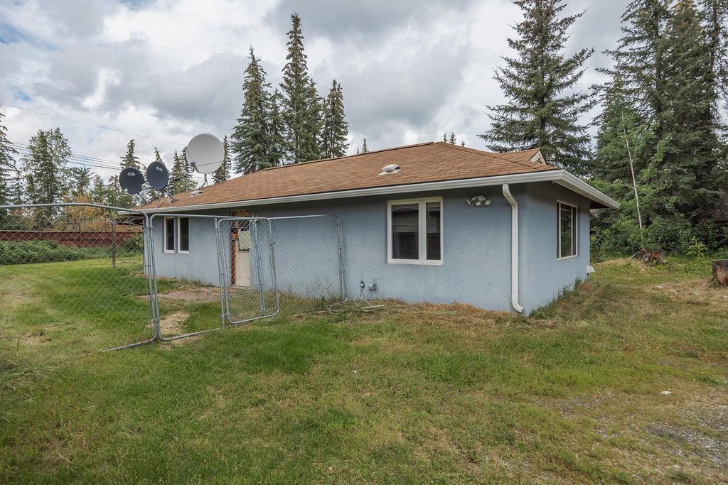 1804 CARIBOU WAY, Fairbanks, AK 99709
