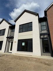 413 S Center Street 26, Northville, MI 48167