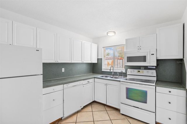 2196 BELL CHEER DRIVE, Clearwater, FL 33764