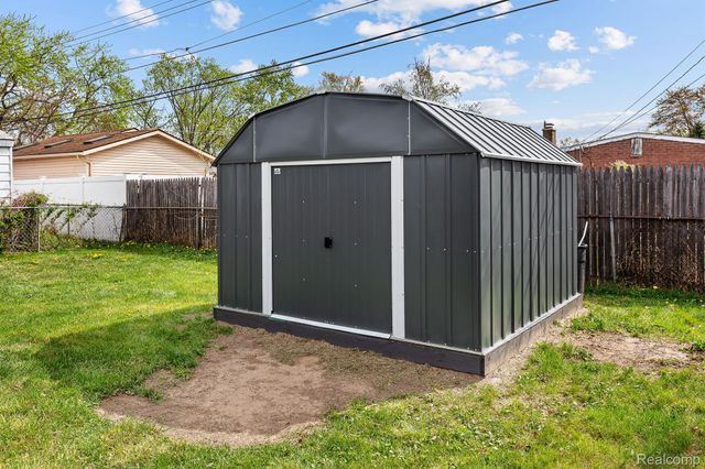 451 DARWIN Street, Westland, MI 48186