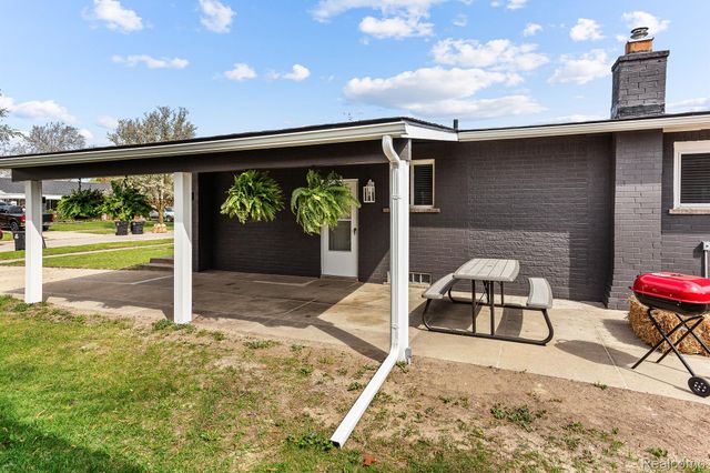 451 DARWIN Street, Westland, MI 48186