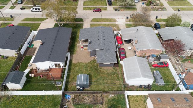451 DARWIN Street, Westland, MI 48186