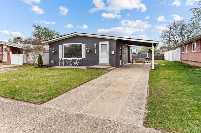 451 DARWIN Street, Westland, MI 48186