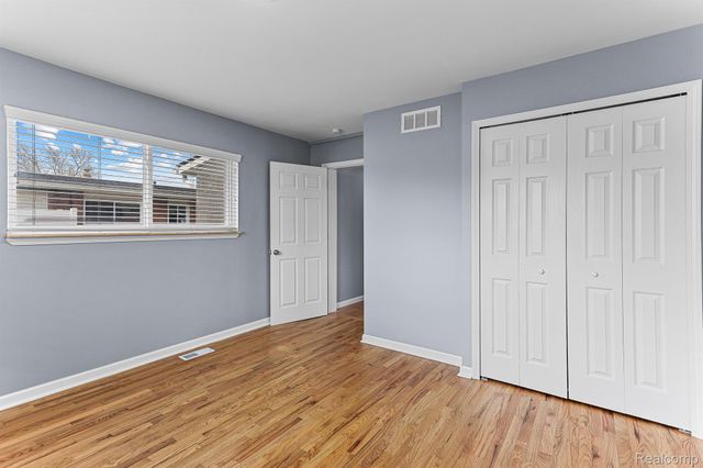 451 DARWIN Street, Westland, MI 48186