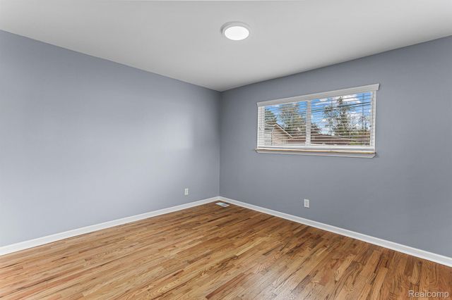 451 DARWIN Street, Westland, MI 48186