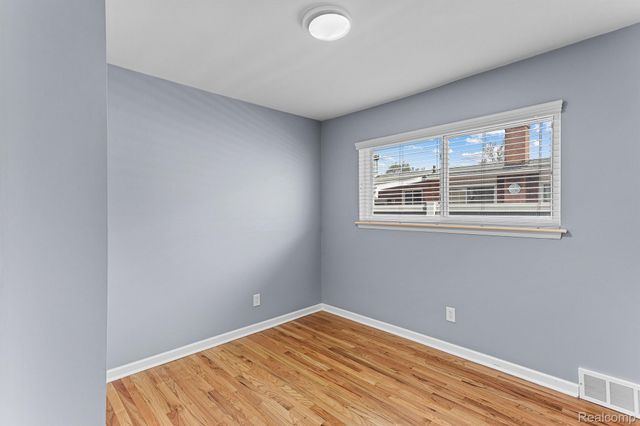 451 DARWIN Street, Westland, MI 48186