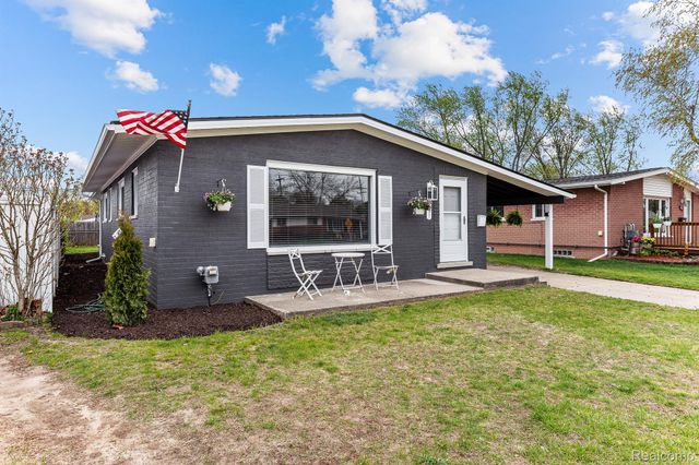 451 DARWIN Street, Westland, MI 48186