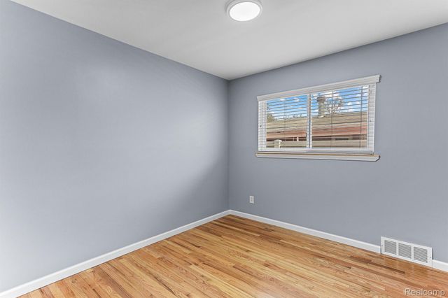 451 DARWIN Street, Westland, MI 48186