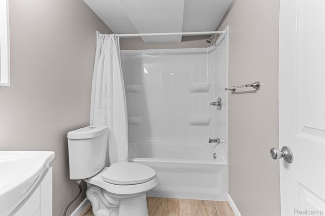 451 DARWIN Street, Westland, MI 48186