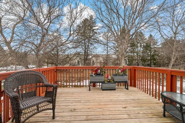 748 Kirche Hill Drive, Carver, MN 55315