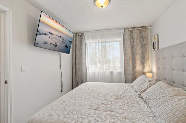 748 Kirche Hill Drive, Carver, MN 55315