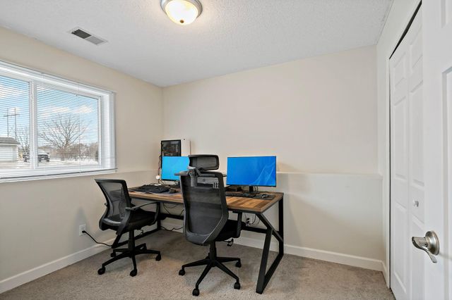 748 Kirche Hill Drive, Carver, MN 55315