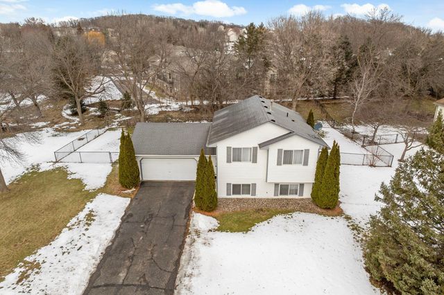 748 Kirche Hill Drive, Carver, MN 55315