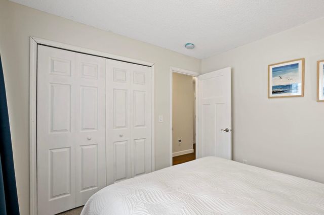 748 Kirche Hill Drive, Carver, MN 55315