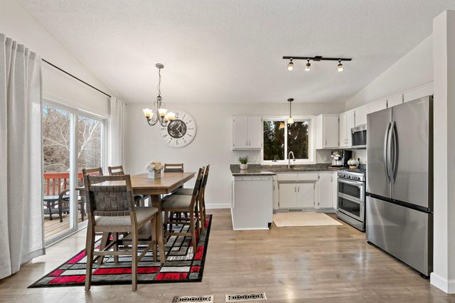 748 Kirche Hill Drive, Carver, MN 55315