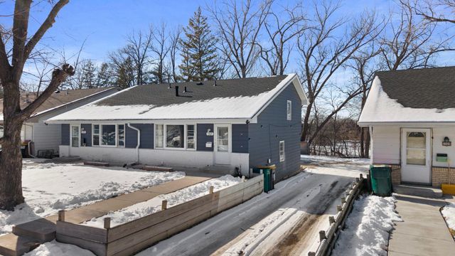 1321 Circle Terrace Boulevard NE, Columbia Heights, MN 55421